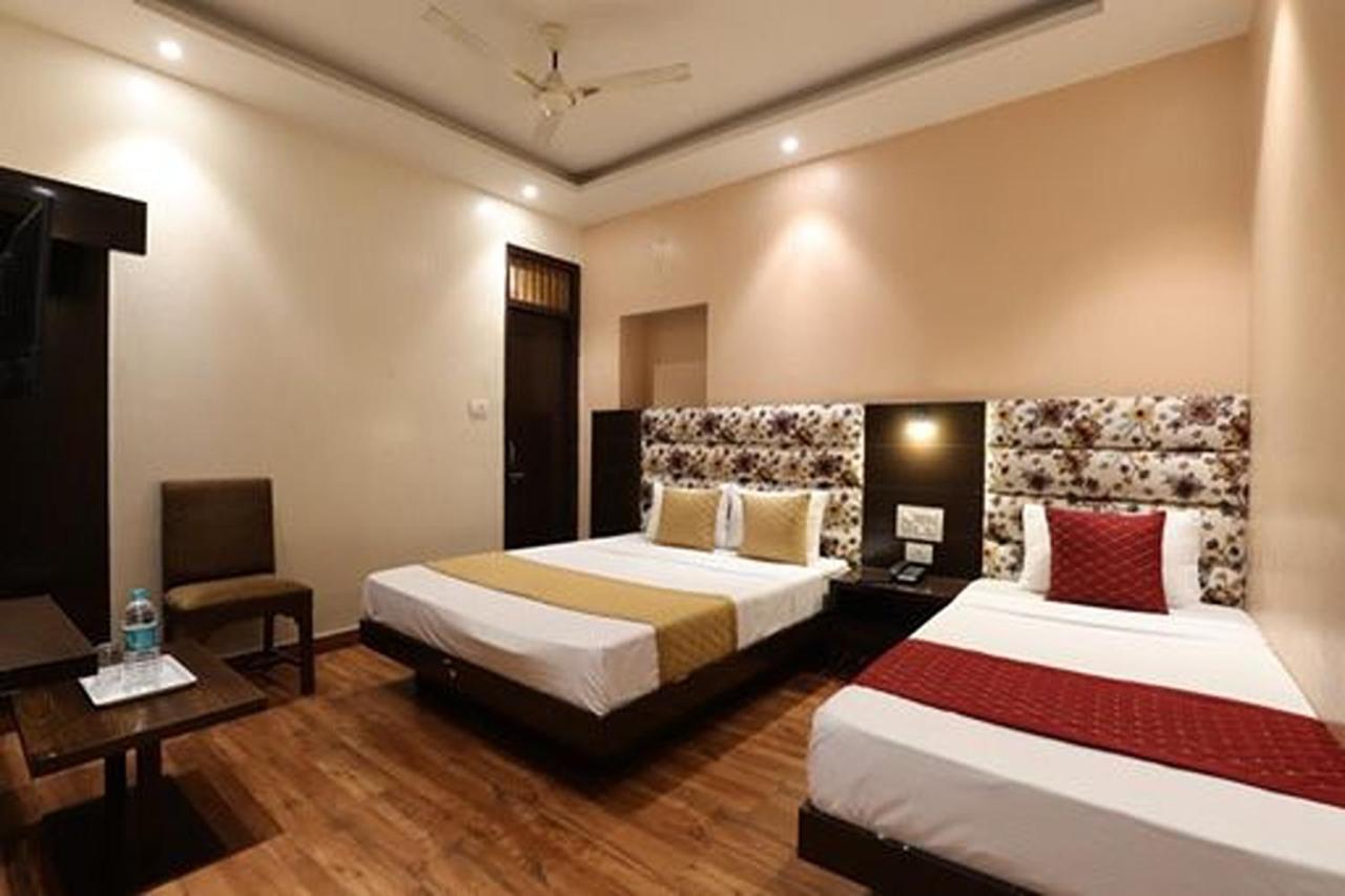 Amrit Hotel 新德里 外观 照片